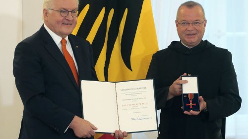 München: Bundesverdienstkreuz für Frater Emmanuel