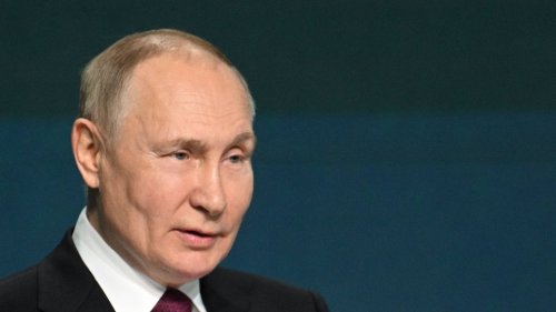 Putin wird Deep-Fake-Video von Olaf Scholz vorgeführt