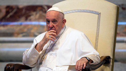Vatikan: Papst Franziskus hat Not-OP überstanden