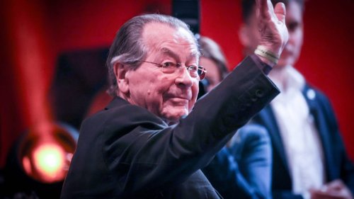 Müntefering: SPD-Politiker ist aus der Kirche ausgetreten