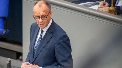Feiertags-Abschaffung: Friedrich Merz fordert "Kraftanstrengung"
