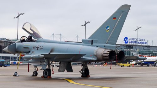 Nürnberg: Zwei Eurofighter zur Landung gezwungen