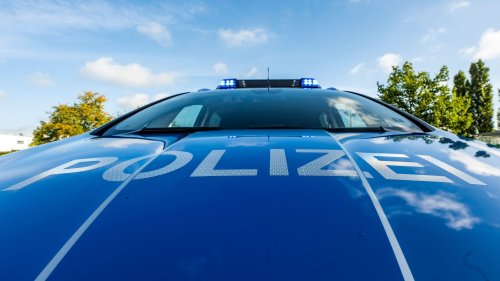 Nackter Gärtner löst Polizeieinsatz in Oberbayern aus