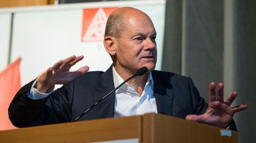 Scholz weicht brisanter Frage achtmal aus