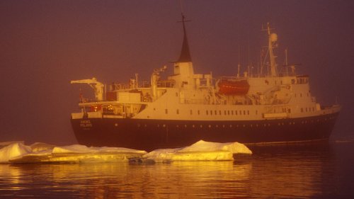 Kreuzfahrtschiff "Viking Polaris" von Monsterwelle erfasst – ein Toter