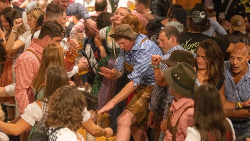 Oktoberfest in München: "Wiesn-Welle" steigt weiter – Inzidenz knackt 1.000er-Marke