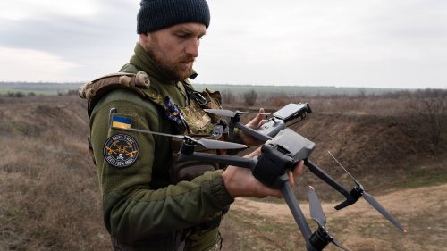 Nachtüberblick: Ukraine kündigt Drohnenschwarm an