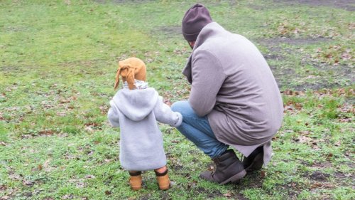 Selbstständig und Kind unterwegs? So erhalten Sie Unterstützung vom Staat