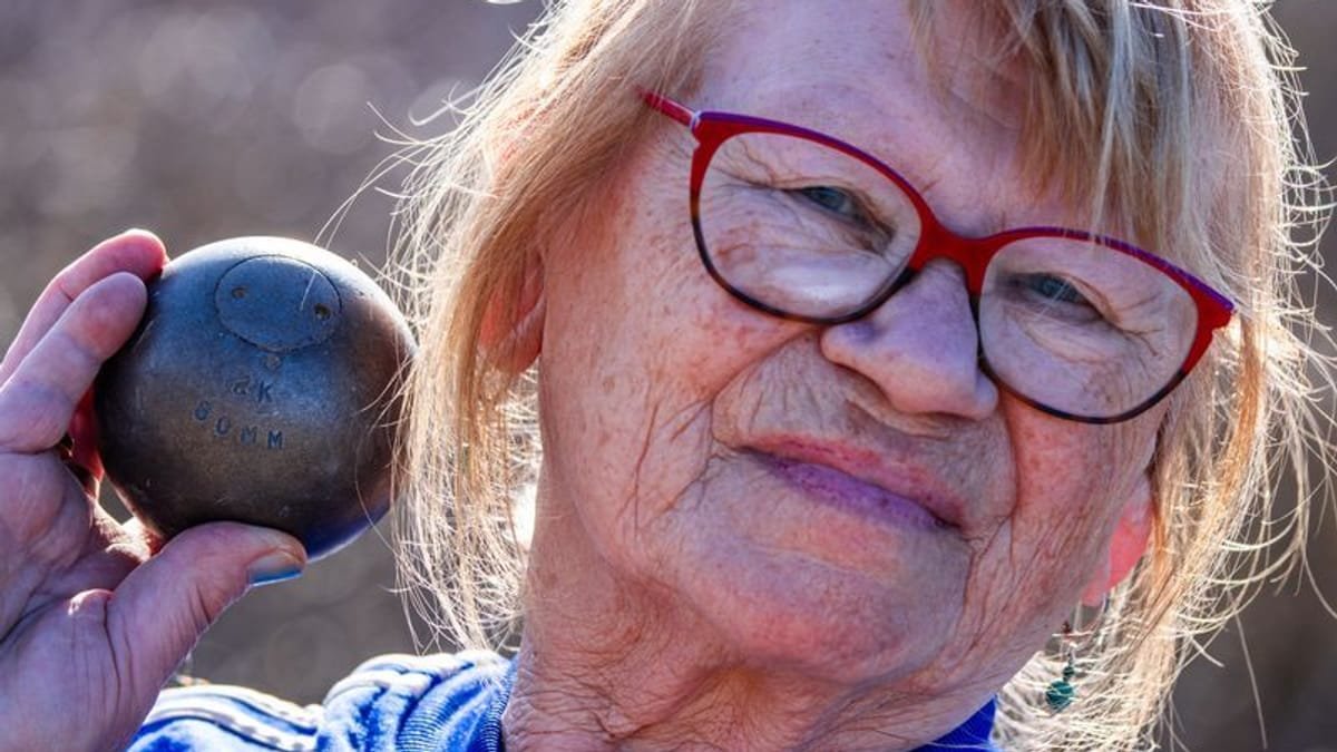 Leichtathletik: 87-jährige Leonide Baum nimmt als Kugelstoßerin an WM teil