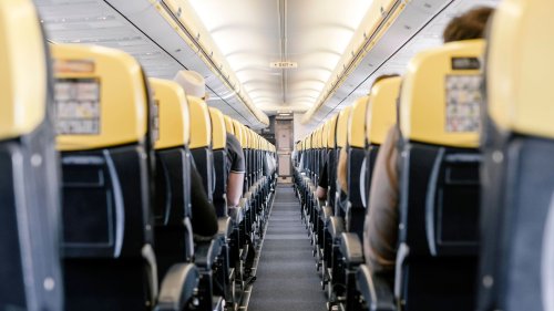 Tod im Flugzeug: Wie wird mit einem Todesfall an Bord umgegangen?