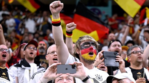 WM 2022 in Katar: Deutsche Fans beklagen Einreiseprobleme in Doha