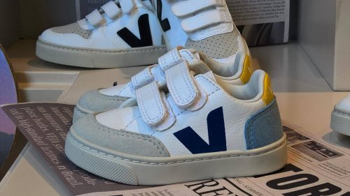 Berliner Senat bringt Hauptstadt-Sneakers mit Veja auf den Markt