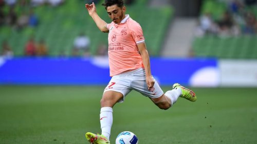 Schwuler Fußballprofi: «Bekomme immer noch Morddrohungen»