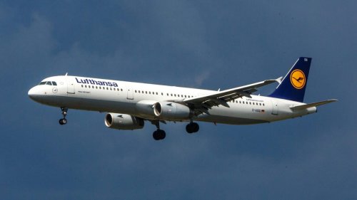 Co-Pilot kollabiert: Lufthansa-Flugzeug fliegt 10 Minuten ohne Pilot