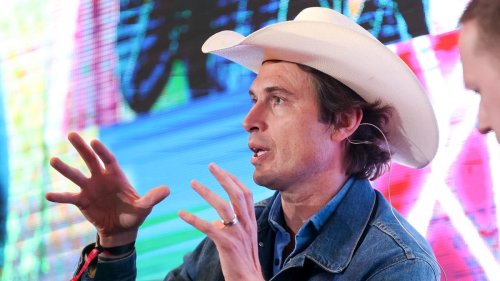 Selbst Elon Musks Bruder verkauft nun massiv: Wie weit fällt die Tesla-Aktie noch?