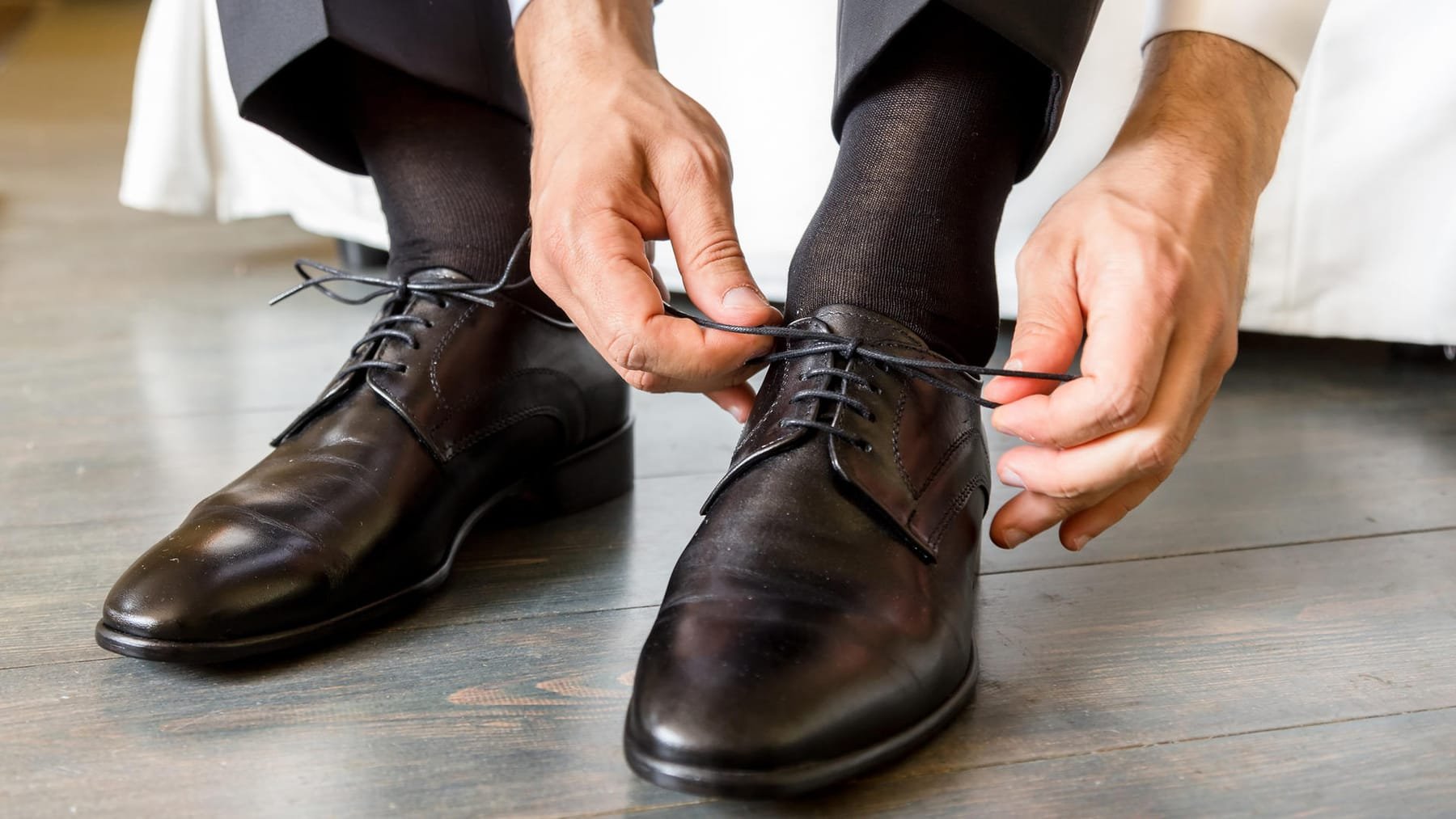 Schuhe richtig binden: Der Schnürsenkel-Knigge