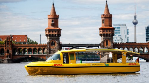 Deutsche Post testet Pakettransport per Solarschiff