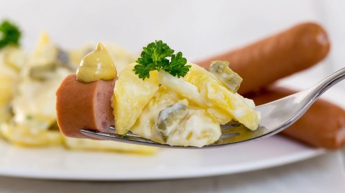 Kartoffelsalat mit Mayo: Mit diesem Rezept gelingt er immer