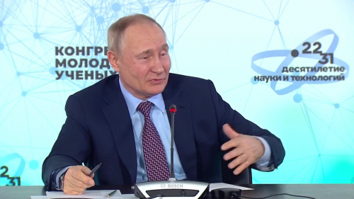Putin scherzt über Russlands Beziehung zu Japan