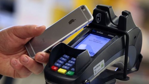 Bezahlen mit dem Smartphone: Polizei warnt vor Betrugsmasche