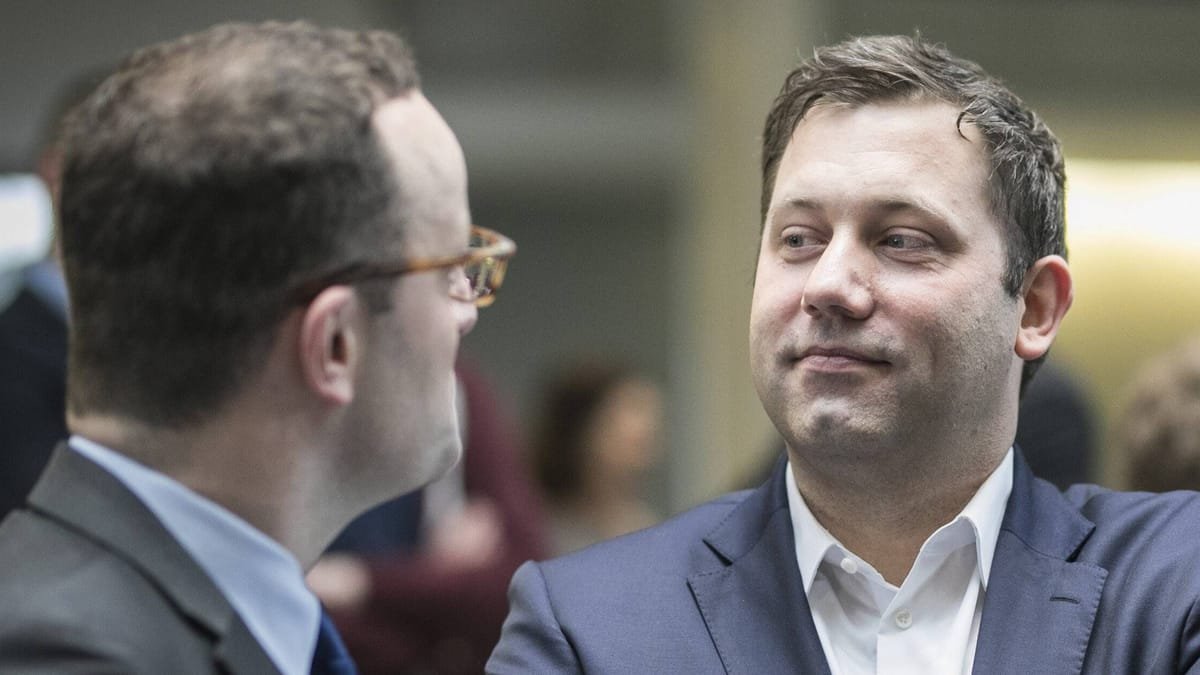 Umgang mit AfD: Klingbeil wirft Spahn Foulspiel vor