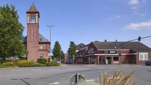 Verbrechen in Niedersachsen: Mann tötet Ehefrau absichtlich mit Auto