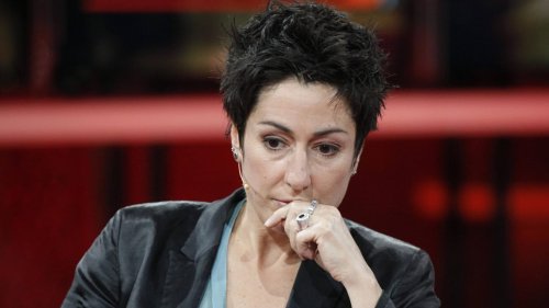 ZDF-Moderatorin Dunja Hayali zeigt Teenager wegen Rassismus in Stadtbahn an