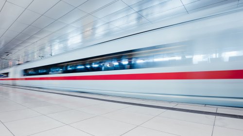 Fahrplanwechsel am Wochenende: Bahn schickt mehr ICEs nach Hamburg und Sylt