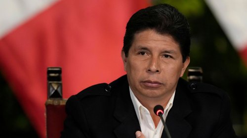 Perus Präsident Castillo löst Kongress auf: "Das ist ein Staatsstreich"