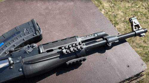 Version der AK-47: Russland setzt wohl auf chinesische Sturmgewehre
