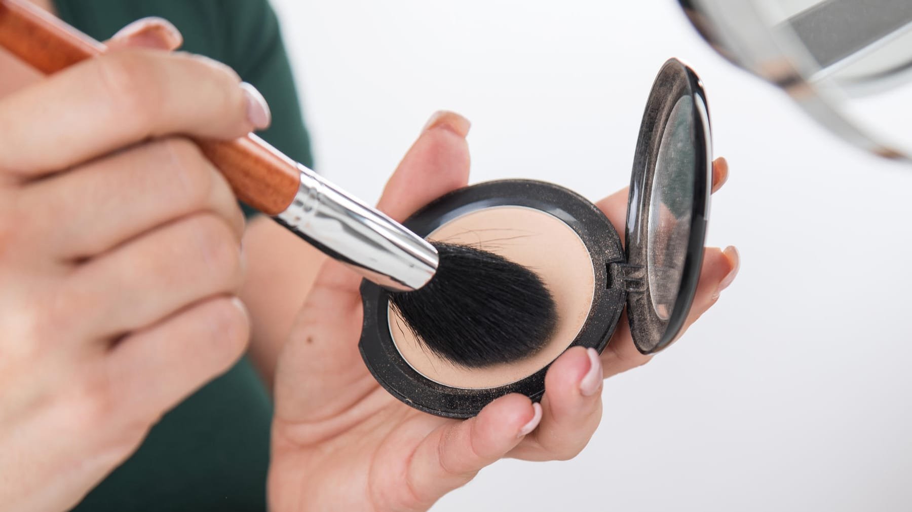 Schminktipps: Das sollten Sie beim Makeup für den Videocall beachten