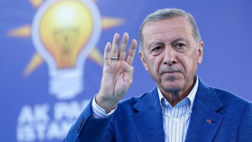 Stichwahl um Präsidentschaft in der Türkei: Erdoğan bei Auszählung vorn