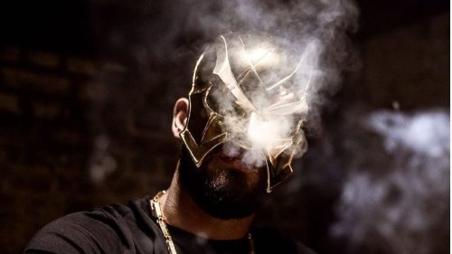 18 Karat: Rapper soll 50 Kilo Marihuana gehandelt haben – er schweigt