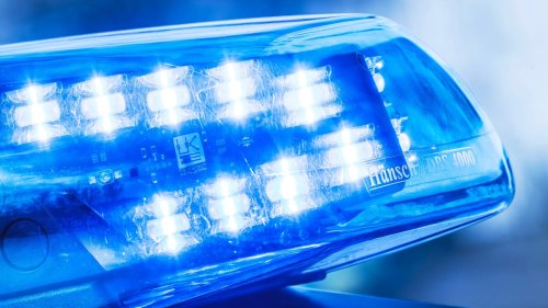 Berlin: Verdächtiger verletzt Polizisten bei Auto-Attacke und flüchtet