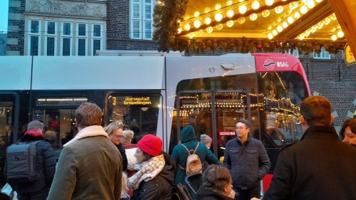 Weihnachtsmarkt Bremen: Gefährlich? Bahnen fahren quer durch die City