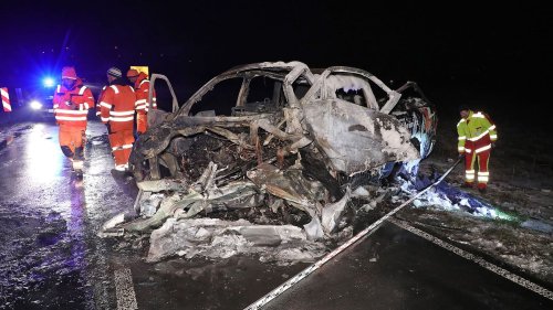 Geisterfahrer auf S85 bei Lommatzsch: Zwei Autofahrer sterben bei Unfall
