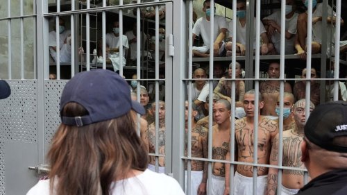 US-Heimatschutzministerin besucht berüchtigtes Gefängnis in El Salvador