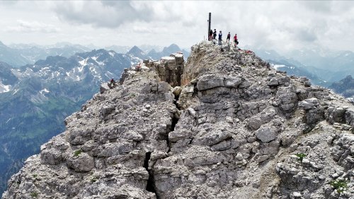 Hochvogel: 2.600-Meter-Berg droht ins Tal zu stürzen