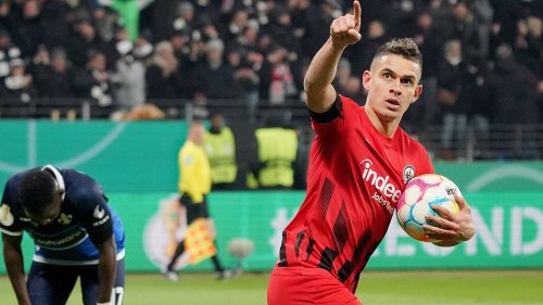 DFB-Pokal: Eintracht Frankfurt dreht hitziges Derby gegen Darmstadt 98