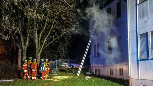 Feuer in Leonberg: 17 Menschen bei Brand in Flüchtlingsunterkunft gerettet