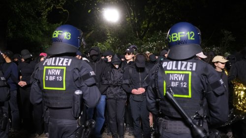 "Tag X" in Leipzig: Hunderte verbringen Nacht im Kessel – Verwirrung um Zahl