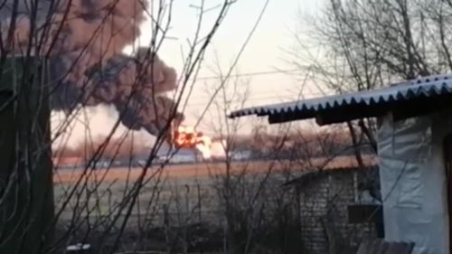 Russland: Explosionen an zwei Flugplätzen – drei Tote