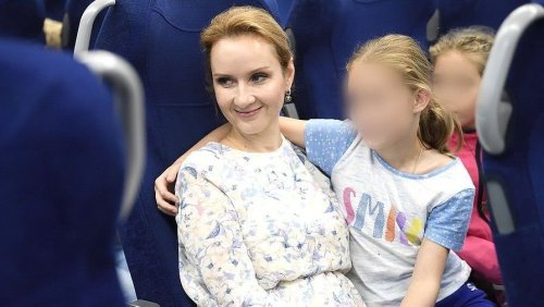 So lästert Putins Kinder-Schlepperin Marija Lwowa-Belowa über Haftbefehl