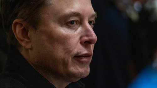 Riesen-Klage gegen Tesla - Manipulierte Musk-Konzern Kilometerzähler?