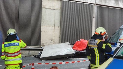 A3 bei Köln: Frau von Betonplatte erschlagen - Anklage gegen drei Männer