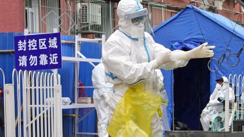 Was passiert in China? Virologe Kekulé: Infektionswelle außer Kontrolle