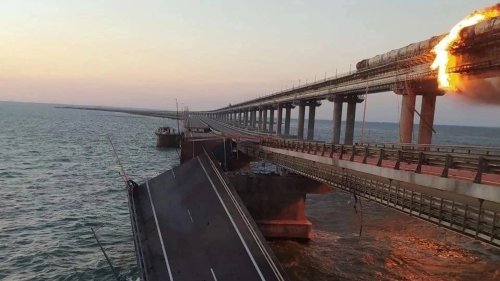 Newsblog zum Ukraine-Krieg: UK: Kapazität der Krim-Brücke massiv verringert