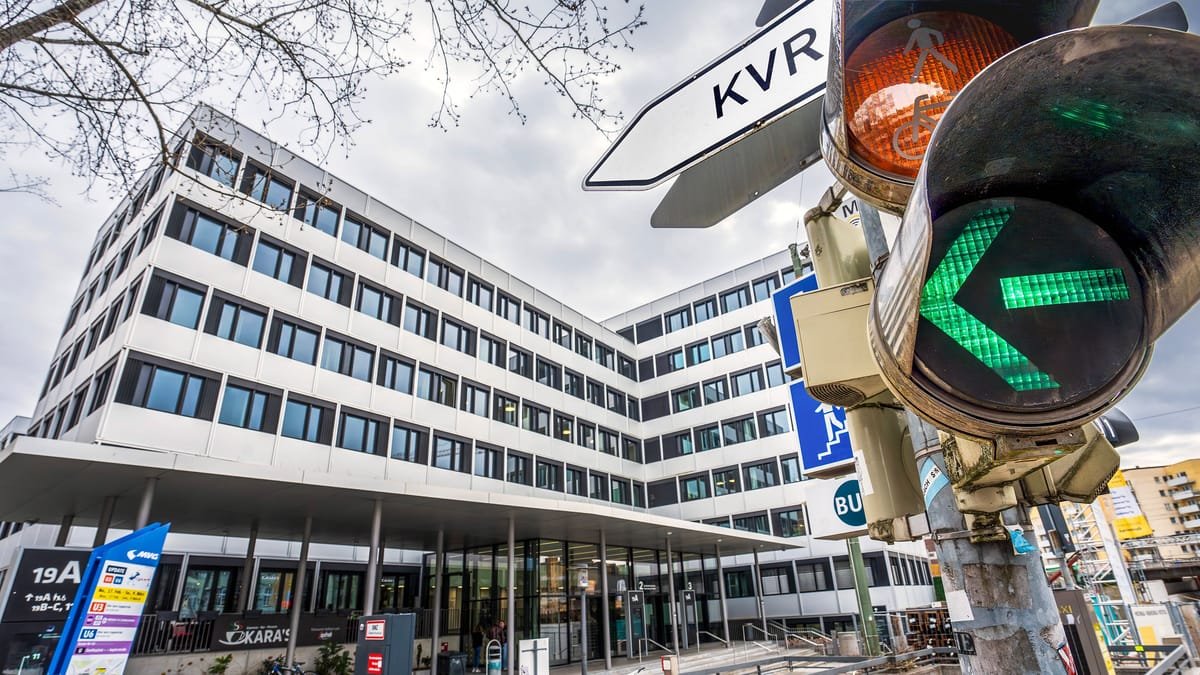Korruptionsskandal in Münchens Ausländerbehörde: Erste Verdächtige aus U-Haft entlassen