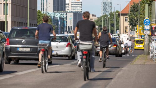 Radfahren in Berlin ist "menschenfeindlich" – Olli Schulz und Jan Böhmermann zu Verkehrspolitik