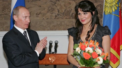 Opern-Star und Putin-Freundin Anna Netrebko sorgt für Ärger vor Auftritt